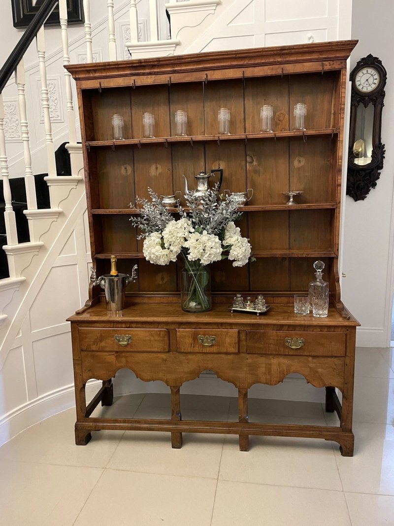 Rare American Antique George III Quality Solid Maple Wood Dresser and Rack - Image 3